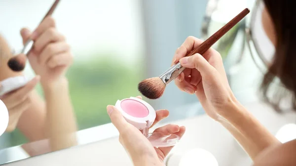 Blush Brush