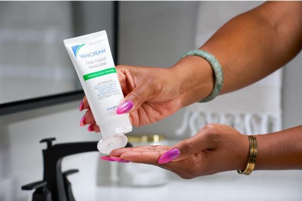 vanicream daily facial moisturizer