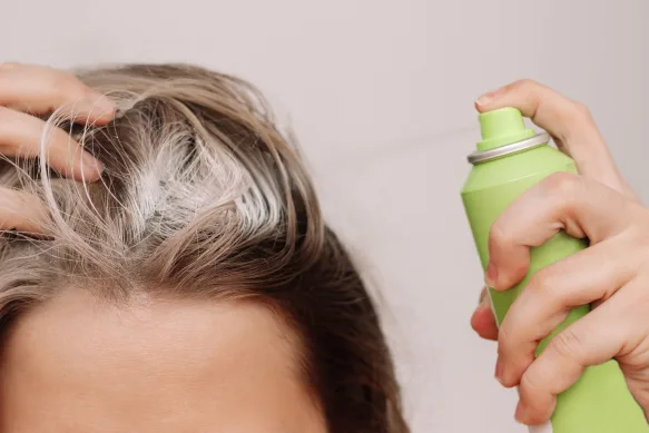How to Use Dry Shampoo