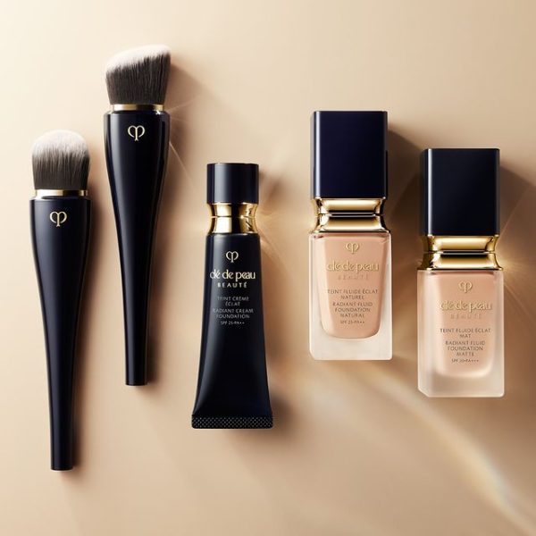 Cle de Peau Foundation
