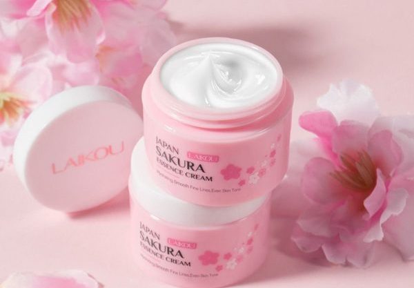 japan sakura essence cream
