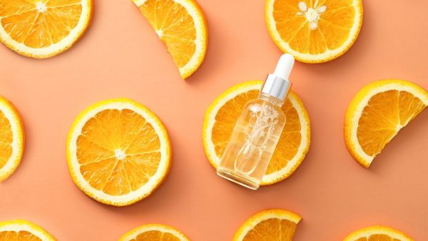 what does vitamin c serum do to the face